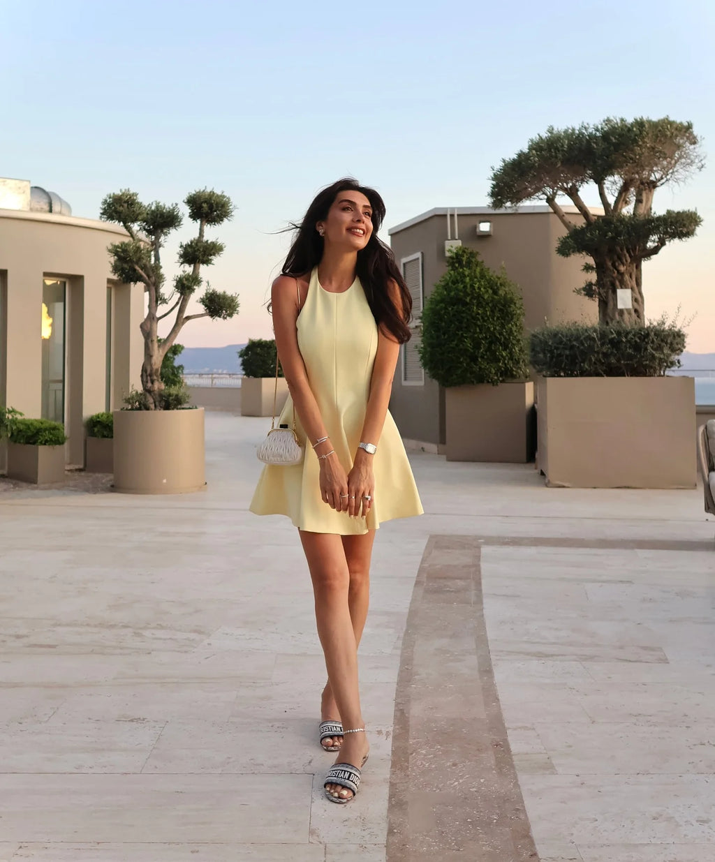 HH Women Summer Fashion Solid Halter Neck Zipper Backless Beach Party Dress Female Chic Sexy Sleeveless Backless Mini Dress