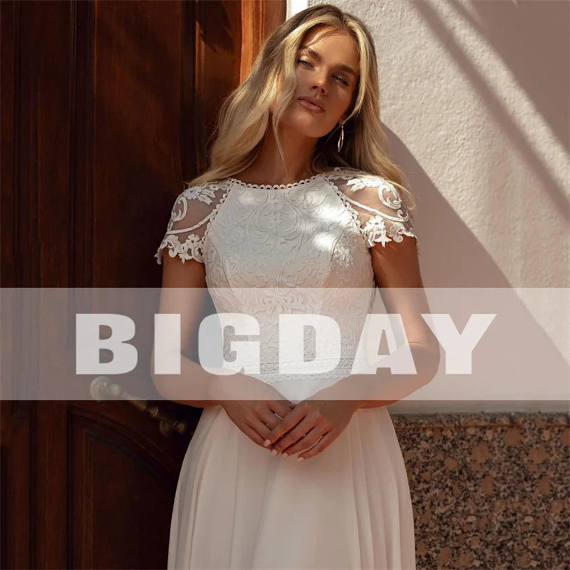 Elegant A-Line Wedding Dress Women Short Sleeve Lace Illusion Back O-Neck Applique Boho Bridal Gown Customized Vestido De Noiva
