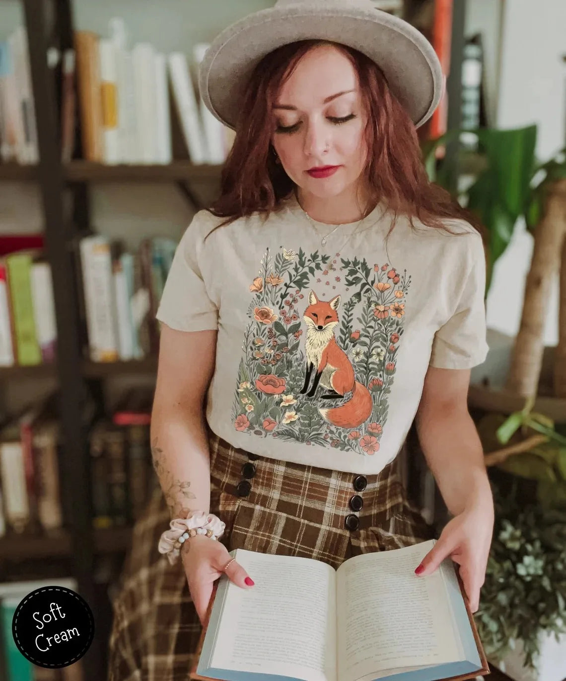 Woodland Lover Gift for Her Cute Flower Fox Shirt Vintage Floral Cottagecore Unisex Tee Funny Apparel Trendy Casual Streetwear